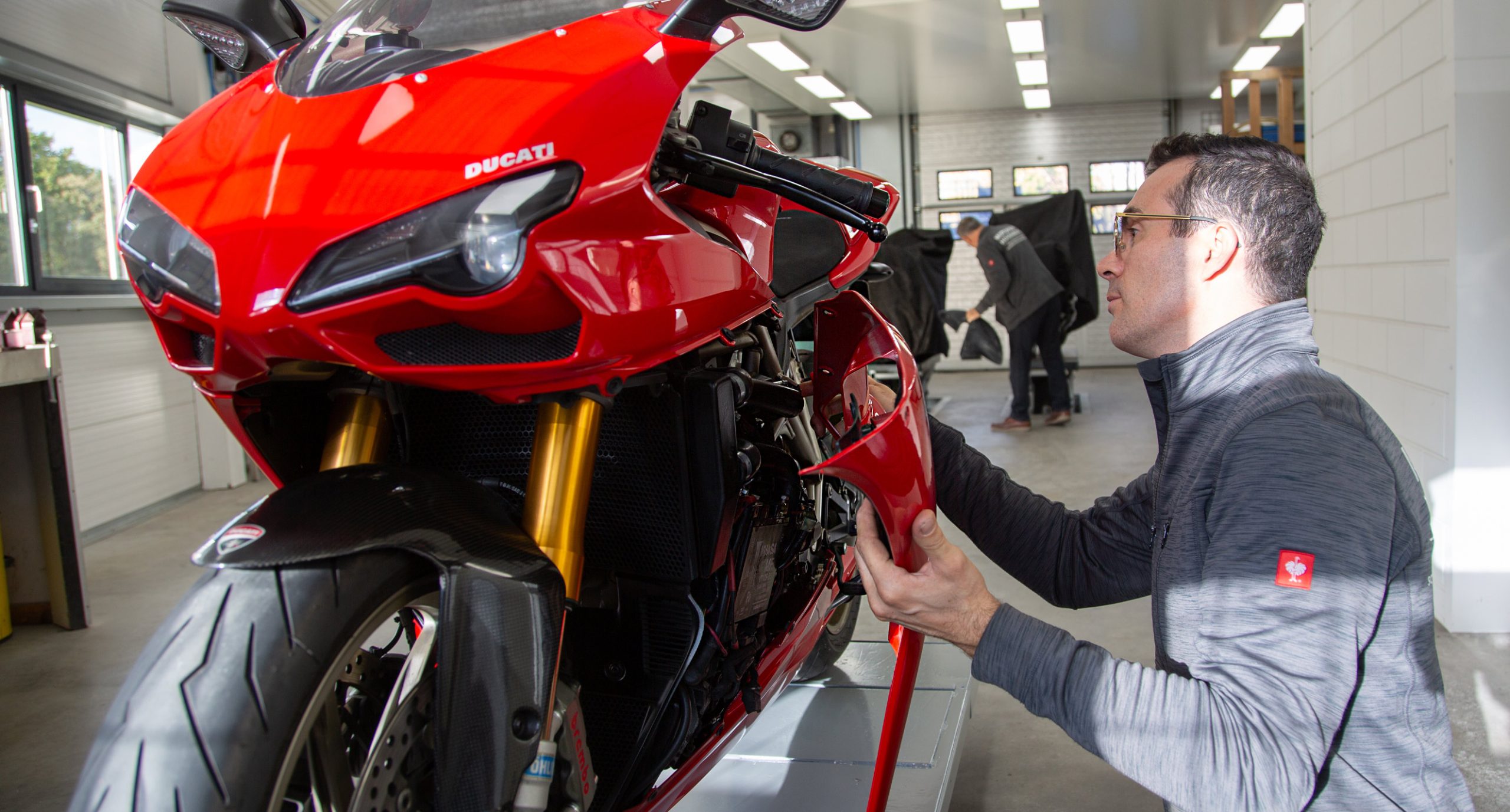 Motopaint foto spuiten kappen